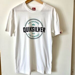 QUIKSILVER New With Tags Men’s‎ White Short Sleeve Logo T-shirt Size X Small
